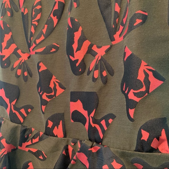 ⭐️ Banana Republic Pink and Green Jacquard Dress - Picture 4 of 6